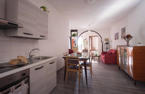 Montecchio Apartment | Nonna Clara's house - Between the streets of the historic center.