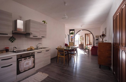 Montecchio Apartment | Nonna Clara's house - Between the streets of the historic center.