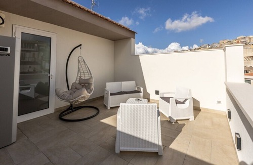 Calatafimi Apartment | Nova Suite - Room 402
