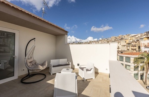 Calatafimi Apartment | Nova Suite - Room 402