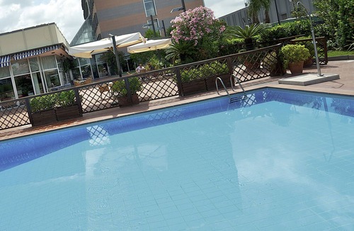 Capodrise Hotel | Novotel Caserta Sud