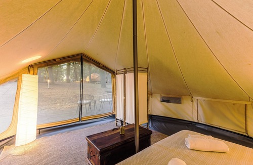 Manziana House | OAK glamping relax, CAUTHA cushy tent romantic and stylish, in a magical forest