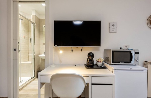 Garbatella House | Ostiense Flat&Rooms - Double Room by Rentbeat