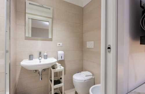 Garbatella House | Ostiense Flat&Rooms - Double Room by Rentbeat