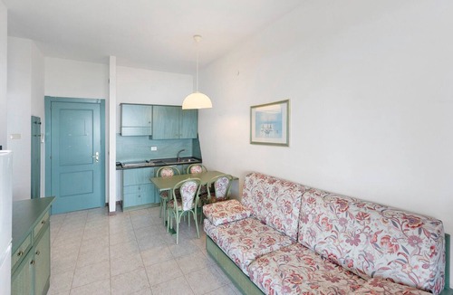 Palinuro Apartment | P.R. Club – One-Bedroom Faro 13 with Sea View, Private Terrace and Air Conditioning