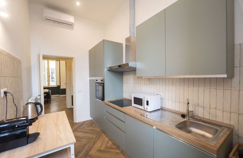 Repubblica Apartment | Palazzo Barberini Grand Retreat with Terrace