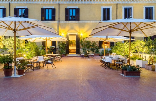 Rione IX Pigna Apartment | Palazzo Berardi: Old Times Luxury Mansion & Private Terrace