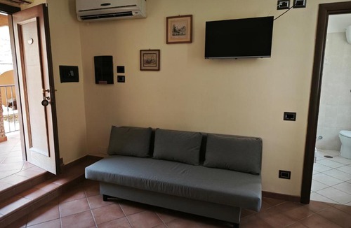 Laureana Cilento House | Palazzo Cafarelli