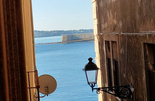 Ortigia Apartment | Palazzo Gancia 1600.decidi di dormire nella Storia. Hotel/Museo