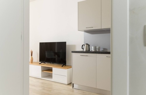 Municipio 1 Apartment | Palazzo Murat - One-bedroom Apartment With Terrace by Wonderful Italy