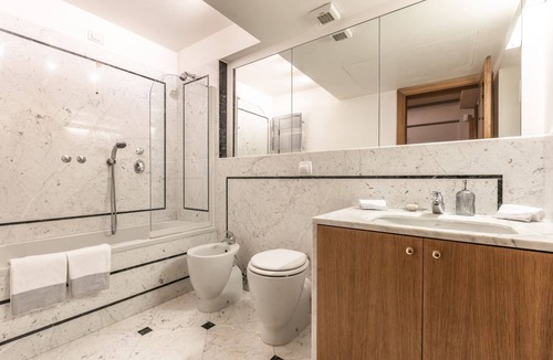 San Polo Villa | Palazzo Perla - Three Bedroom Villa, Sleeps 6