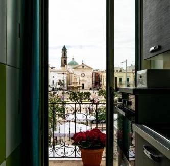 Mola di Bari Apartment | Palazzo storico vista mare nel borgo di Mola di Bari - charme e relax