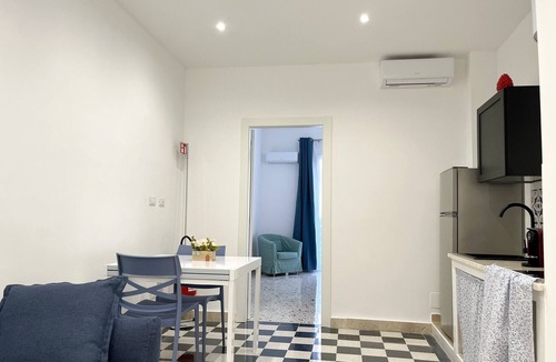 Corso dei Mille - Sant'Erasmo Apartment | Palermo Central Stay-Ficus 1 |Apartment with Terrace, Balcony and King Size Bed