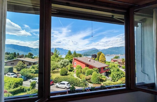 Cerro Apartment | Panoramic modern apartment on Lake Maggiore Casa Mimì