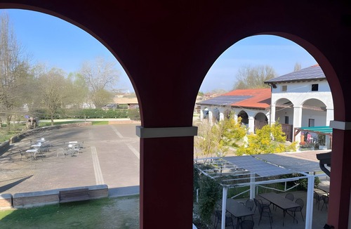 Santa Maria di Sala Apartment | 'Papaveri E Papere - Cantina' Room with Shared Garden and Wi-Fi