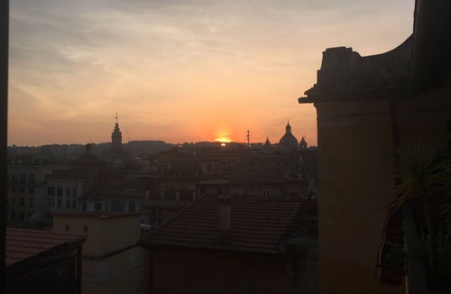 Rome City Centre Apartment | Penthouse with Terrace, Pantheon and 360° City views! Walk to all attractions