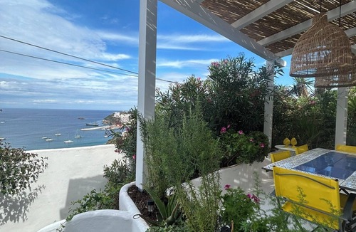 Ponza House | Perfect 3-bedroom house in the magical island of Ponza not far from Rome