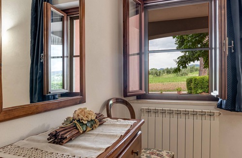 Roccastrada Apartment | Pet friendly apartment in Roccastrada with WiFi
