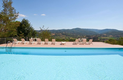 Citerna Apartment | Pet friendly apartment in Citerna (PG) with outdoor swimming pool