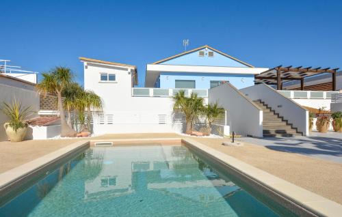 Casuzze House | Pet Friendly Home In Kaukana