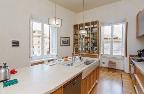 Rione VII Regola Apartment | Piazza Navona: Beautiful 4BR 4 Baths, A/C, Wi-Fi - Habitat Italy