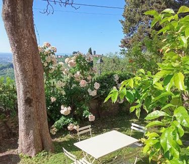 Colle di Buggiano Apartment | piccolo borgo