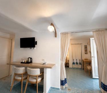 Ponza Hotel | Piccolo Hotel Luisa