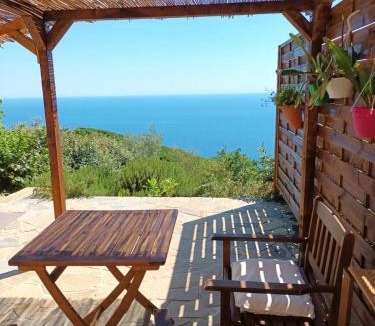 Pisciotta House | Pietra Fiorita Cottage