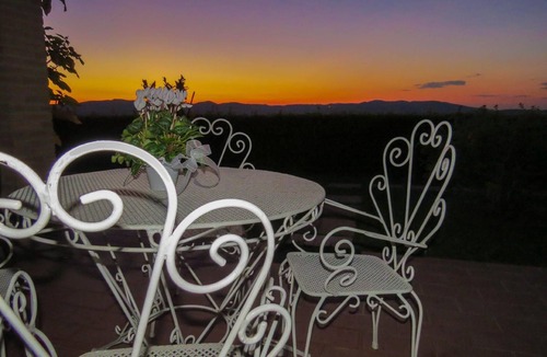 Pomaia Apartment | Pieve pomaia' studio with shared pool