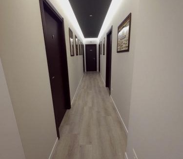 Universita House | Piol Guest House