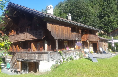 Vers L'Eglise Ski Chalet | Pittoresque Chalet A LA Montagne Proche du Glacier à Proximité