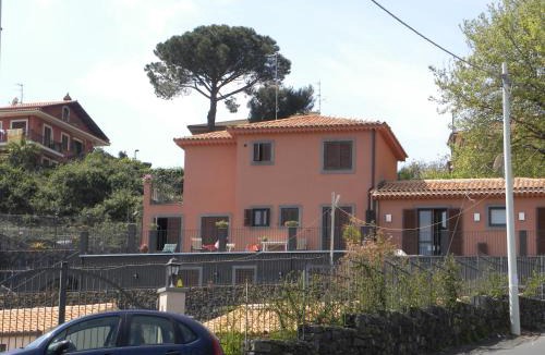 Viagrande Bed & Breakfast | Poggio Sambuco