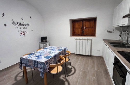 Statte Apartment | Ponchielli House - 3-bedroom apartment with kitchen and covered patio