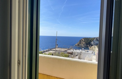 Le Forna Apartment | Ponzamania Bellavista Apartment