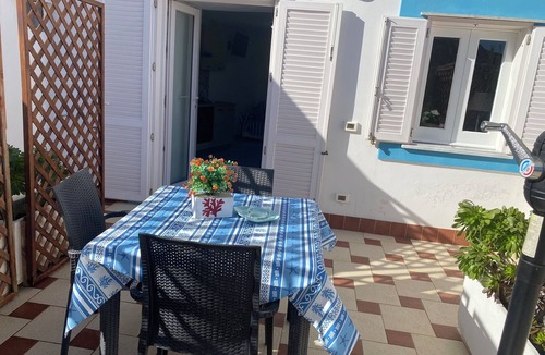Le Forna Apartment | Ponzamania Sea urchin