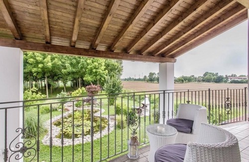 Mirano House | Pool & Garden Villa Lelia
