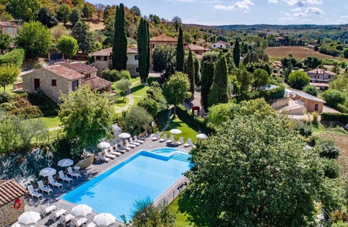 Popoltaio-Schiacciato Apartment | Popoltaio-Schiacciato Villa Sleeps 2 Pool Air Con
