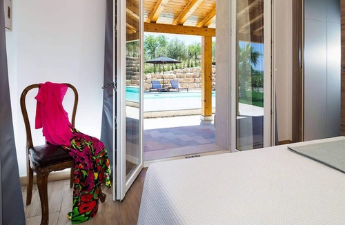 Noto Villa | Private countryside villa with pool