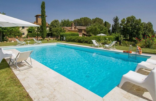 Castelfiorentino House | Private Villa with WIFI, private pool, TV, patio, panoramic view, parking, close to San Gimignano