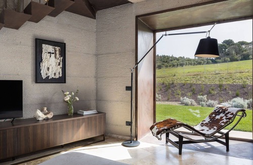 Volterra Villa | Private Villa with A/C, WIFI, private pool, hot tub, patio, pets allowed, close to San Gimignano
