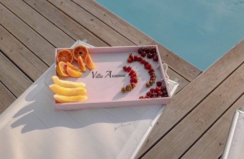 Le Piazze Villa | Private Villa with WIFI, private pool, A/C, hot tub, TV, patio, panoramic view, close to Arezzo