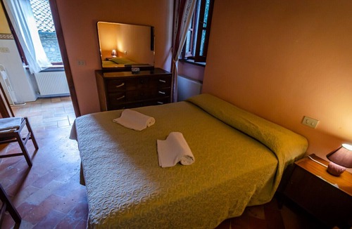 Bivio Lugnano Apartment | PTU La Fattoria Farmhouse - APT La Loggia