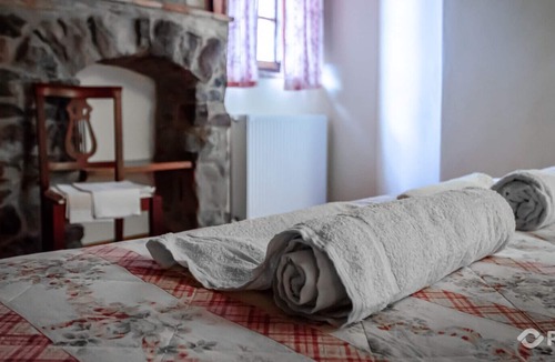 Bivio Lugnano Apartment | PTU La Fattoria Farmhouse - APT Il Belvedere