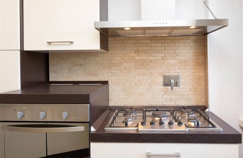 Aventine Apartment | Pyramid View apartment