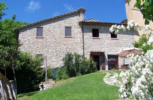 Citta di Castello House | Quaint holiday home in Città di Castello with private pool