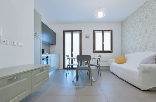 Tessera Apartment | QUEEN HOME VENICE FLY 2