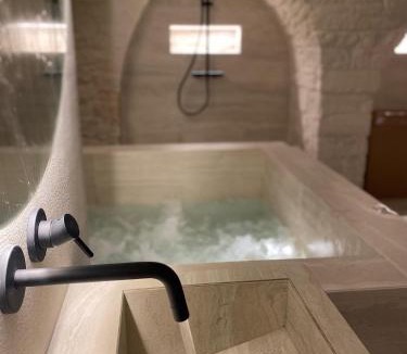 Cassano delle Murge Bed & Breakfast | Radici moderne exclusive rooms