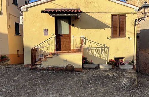 Arcevia House | Ravasio House located in the heart of the Marche region, among historic villages and unique views