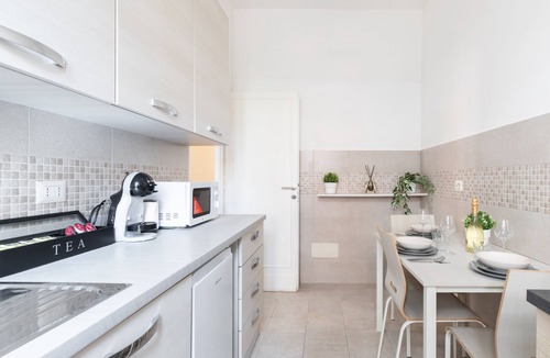 San Giovanni Apartment | [RE DI ROMA] 50mt to Metro A, Central Position, 2 steps from Colosseum