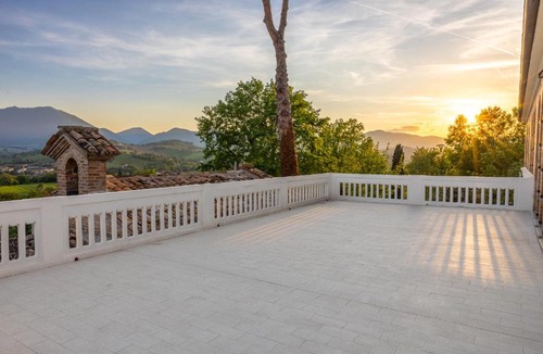 Matelica Resort | Relais Villa Flora Berta